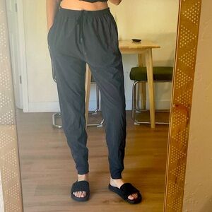 Outdoor Voices jogger pant